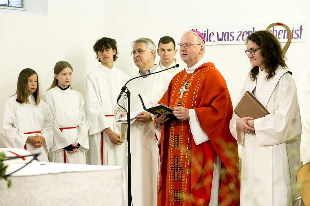 Batschuns am 7.6.2025  Kirche Firmung mit Bischof Benno Elbs